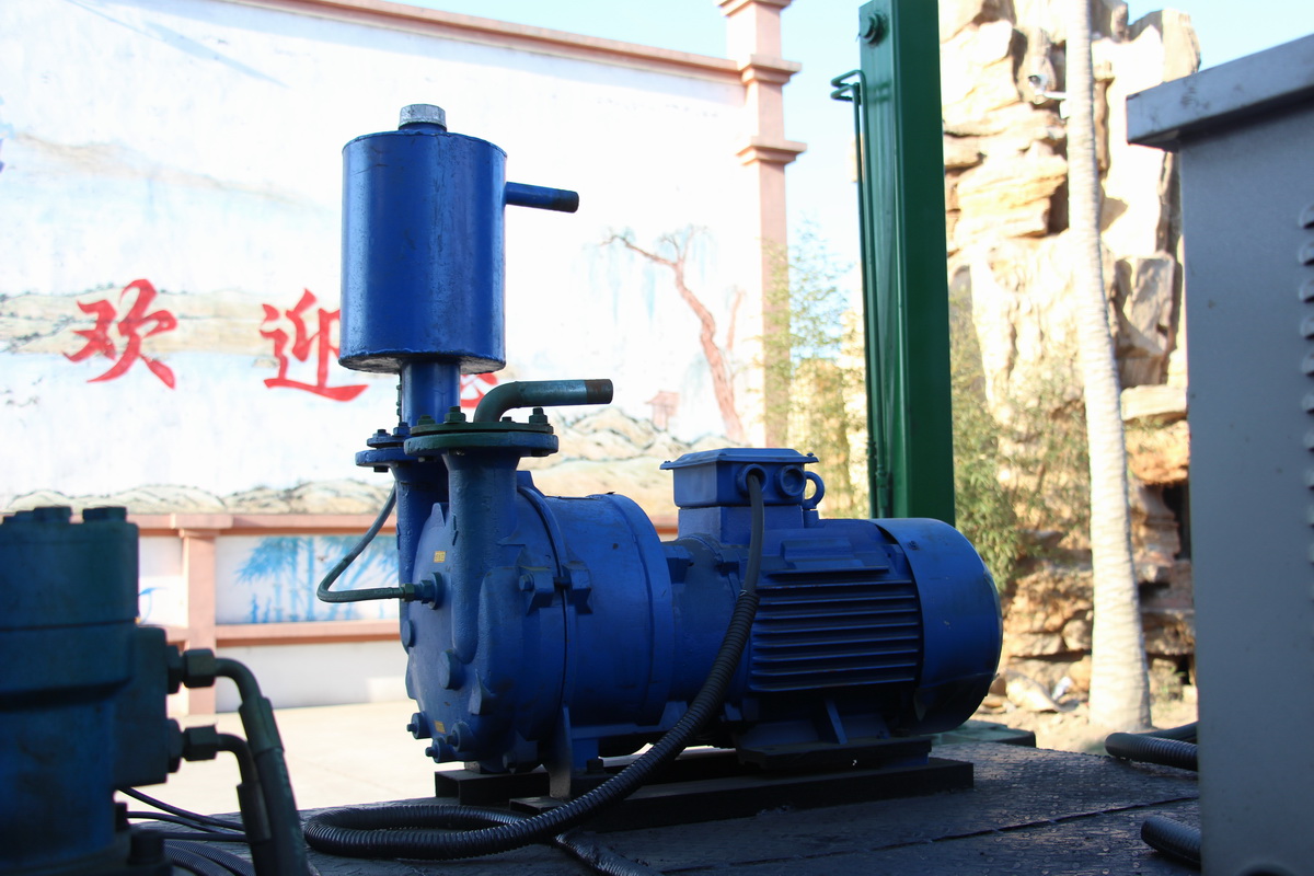 7寸鋼履帶反循環(huán)鉆機